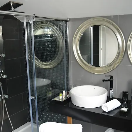 Hotel 7 Uvas *
