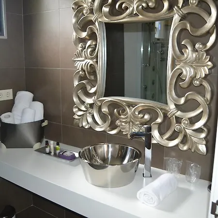 Hotel 7 Uvas *
